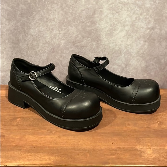 Demonia Crux vegan leather platform round toe Mary Jane size 12 - Picture 2 of 9